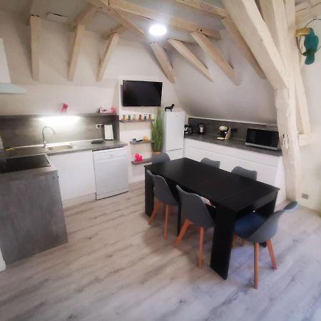 Au Numero 6 Le Fun Chateauroux Bagian luar foto
